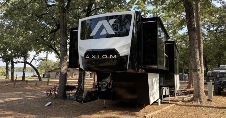 Fifth Wheel Toy Hauler for Full-Time Family the Axiom Vendetta 4250